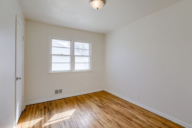 Building Photo - 4623 N 55th St