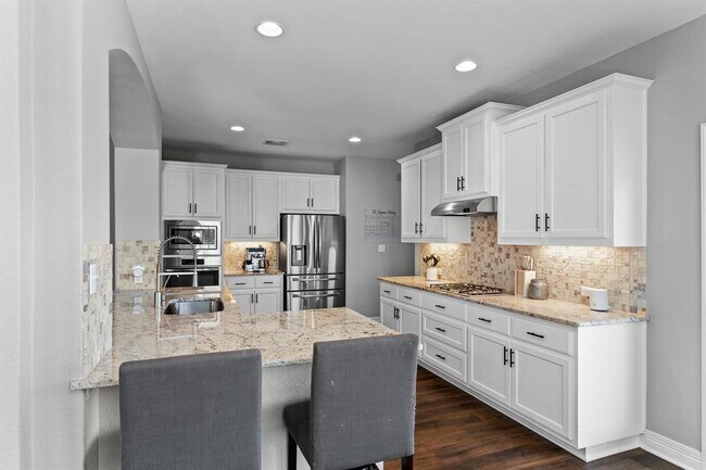Building Photo - 112 Coral Bean Way