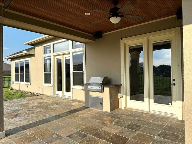 Building Photo - 617 Constellation Blvd