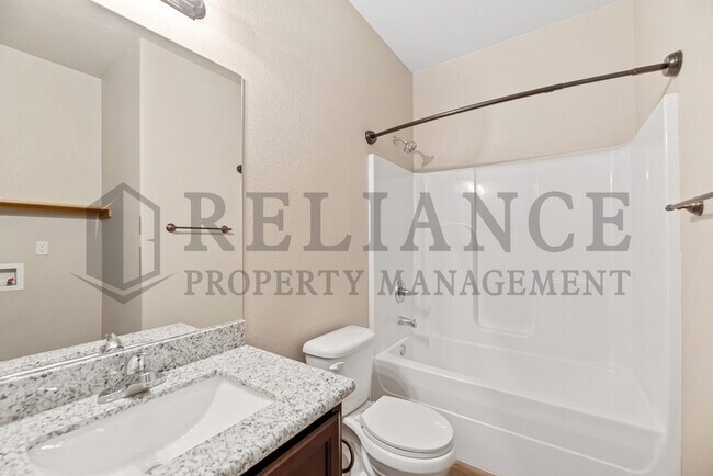 Building Photo - 3738 N Tyler Ct