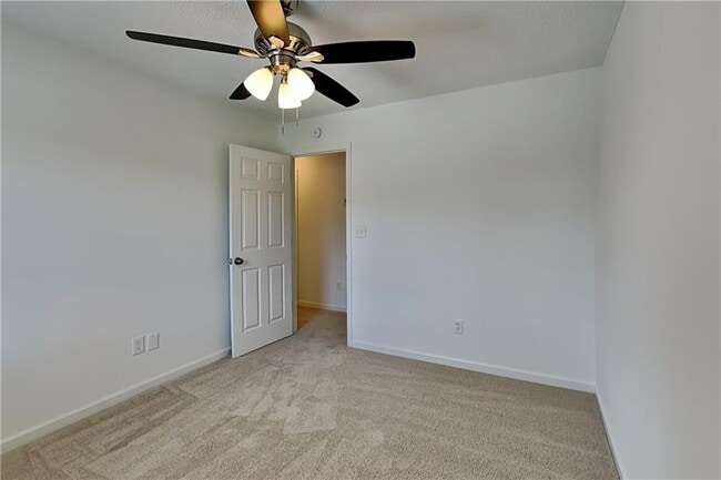 Building Photo - 297 Graison Ln