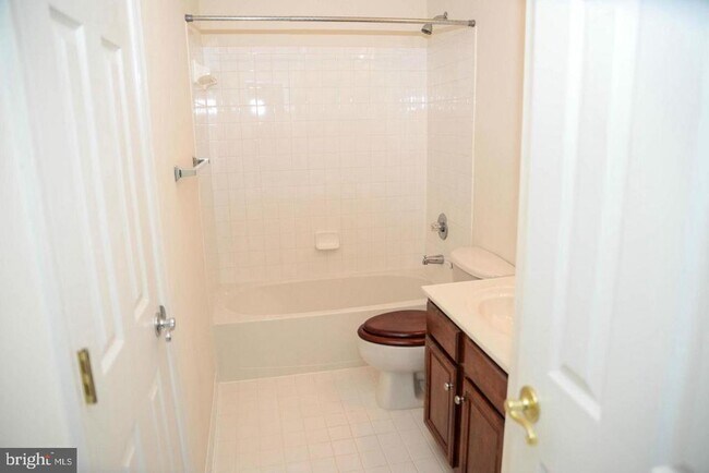 Building Photo - 41898 Cinnabar Square