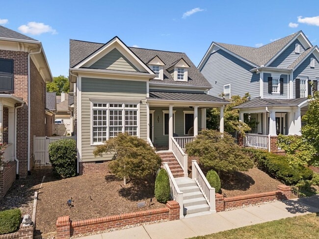 Building Photo - 107 Gladstone Ln