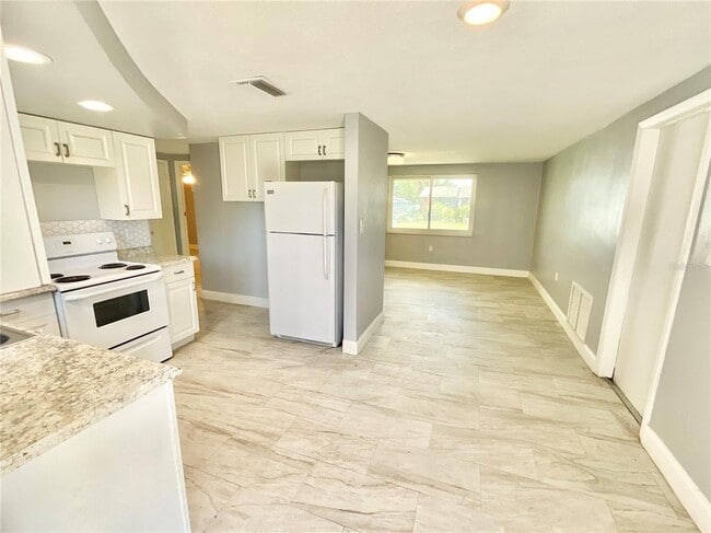 Building Photo - 9715 Gray Fox Ln