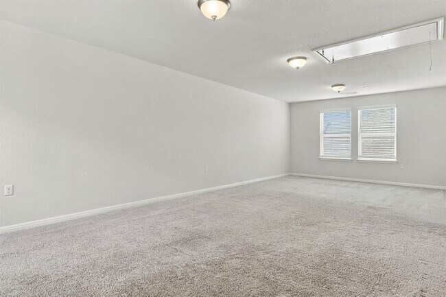 Building Photo - 609 Falkland Trace