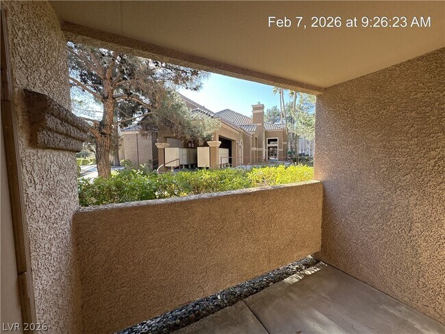 Building Photo - 1150 N Buffalo Dr