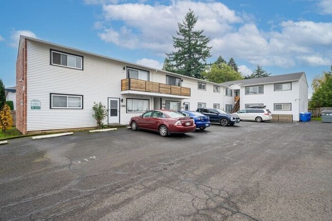 Building Photo - Remodeled 2 bedroom! $1000 VISA GIFTCARD AT MOVE IN!