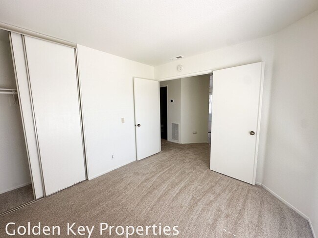 Building Photo - Single level 3BR/2BA home in Rancho Del Oro!