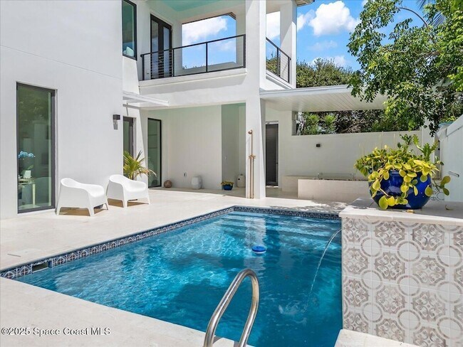 Building Photo - 7707 Kiawah Way