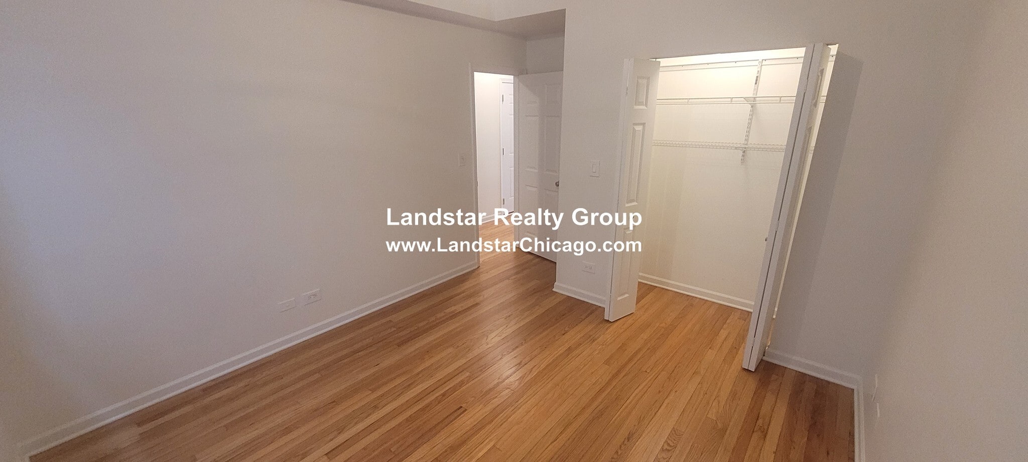 Building Photo - 4946 N Ridgeway Ave