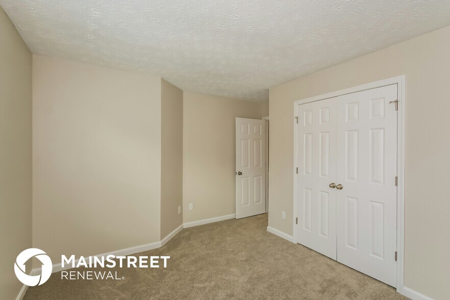 Building Photo - 6059 Shadow Lake Way