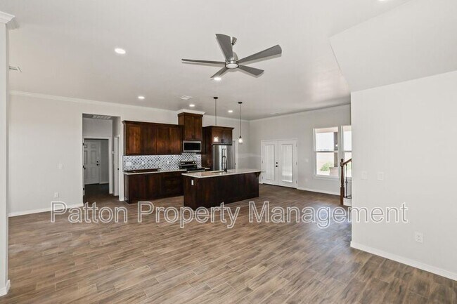 Building Photo - 17900 Lone Ranch Rd