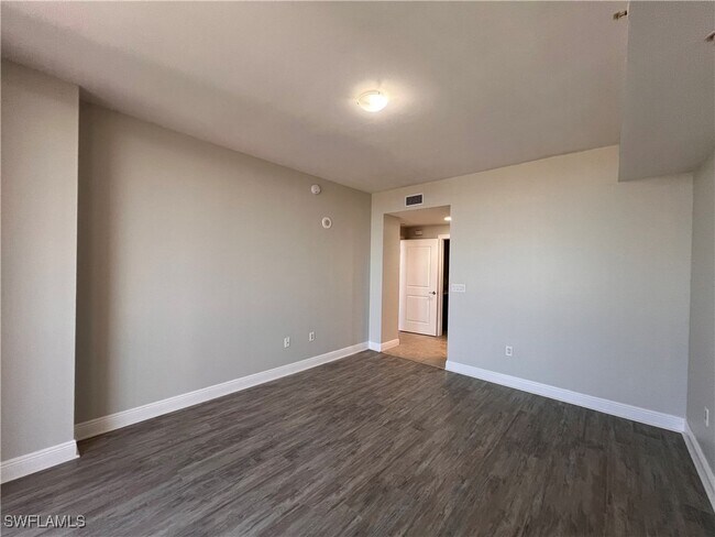 Building Photo - 5781 Cape Harbour Dr