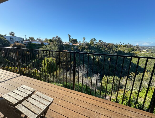 Building Photo - Canyon View Duplex w/ utilities (electric) included