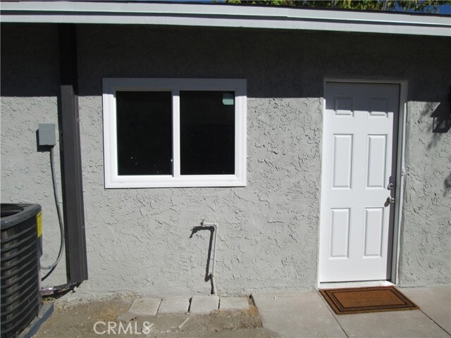 Building Photo - 852 N Davidson Ave