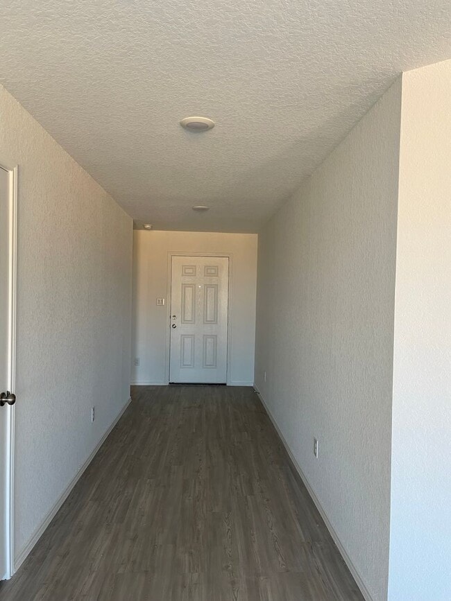 Building Photo - Spacious 4-Bedroom Home with Huge Backyard...