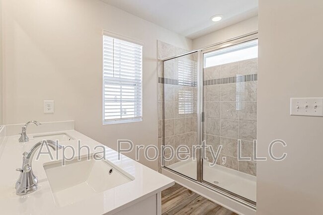 Building Photo - 108 Stellate Pl