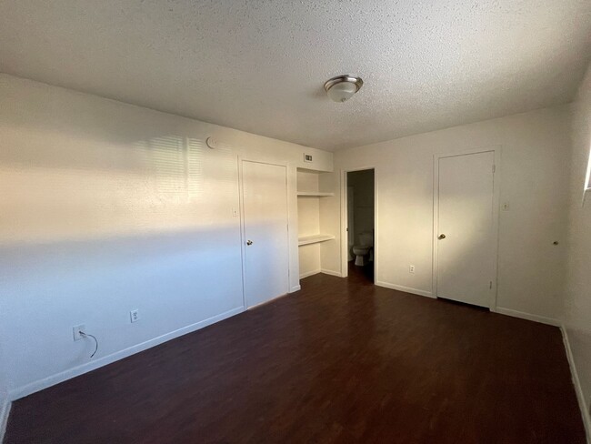 Building Photo - 3107 Atkinson Ave