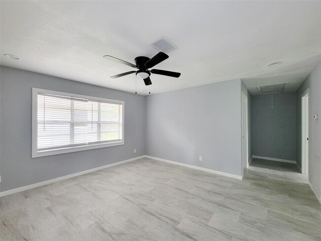 Building Photo - 5103 Karu Dr