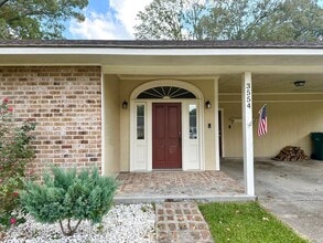 Building Photo - Charming 3 Bedroom 2 Bath home for Rent in Zachary