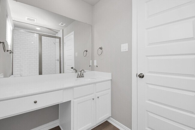 Building Photo - 27106 Beacon Glen Dr