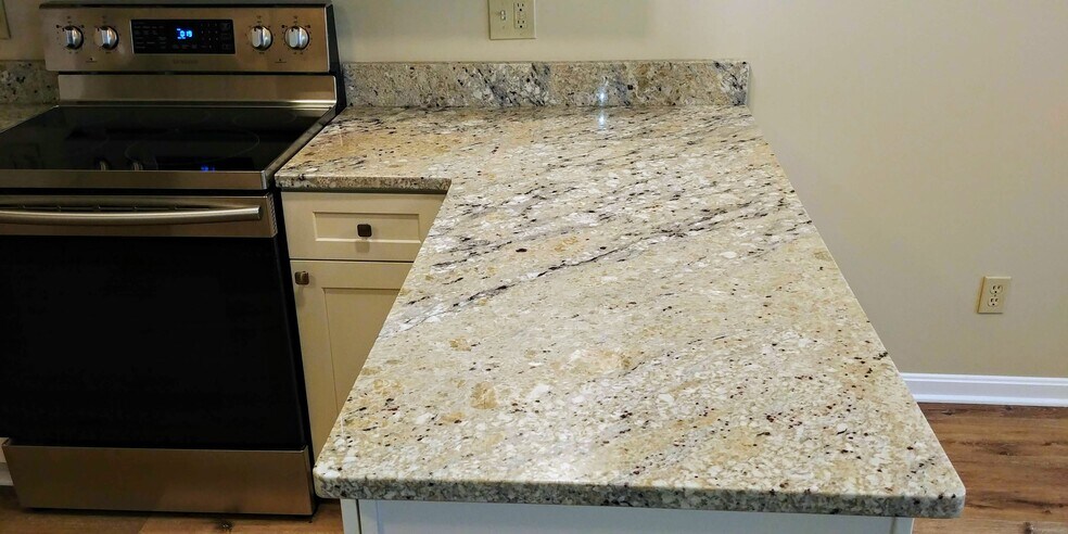 Building Photo - 837 Tollis Pkwy