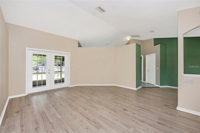 Building Photo - 4382 Sunburst Ave