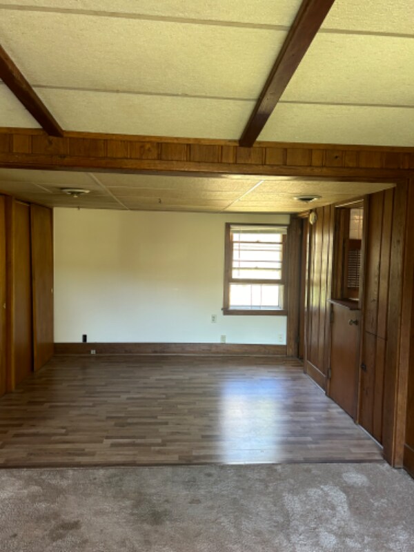Building Photo - 2081 Welsh Hills Rd NE