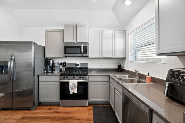 Building Photo - 2420-2424 Four Waters Lp