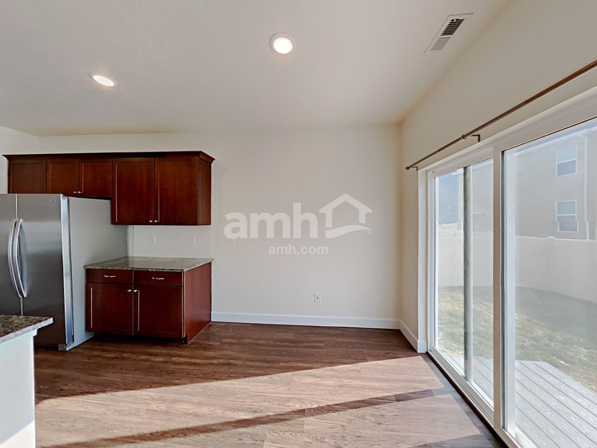 Building Photo - 2344 Surry Way