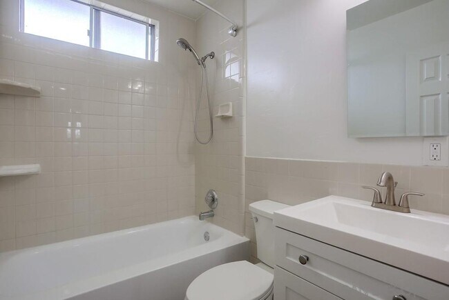 Building Photo - 3311 Clairemont Mesa Blvd