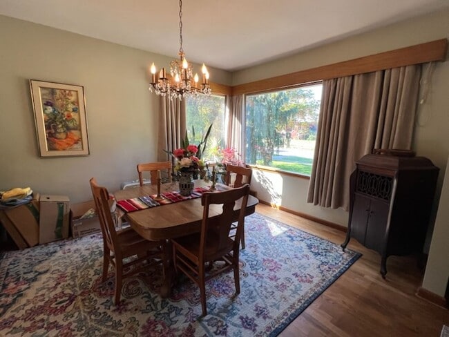 Building Photo - Located in the Historic District! 3+ beds,...