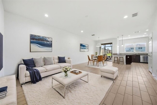 Building Photo - 11539 Crowned Sparrow Ln