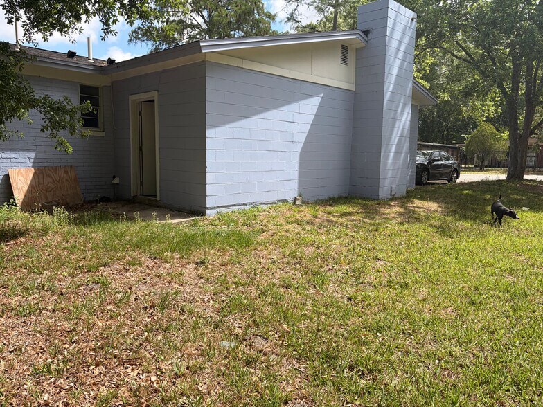 Building Photo - 3126 Martha St