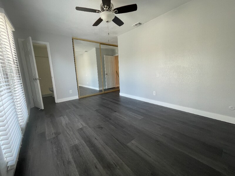 Building Photo - 8907 Amerigo Ave