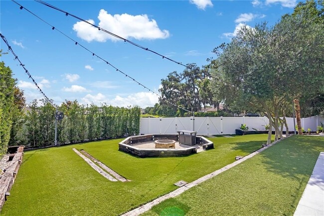 Building Photo - 4452 Seven Canyons Dr