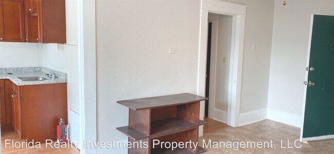 Building Photo - 475 Umatilla Blvd