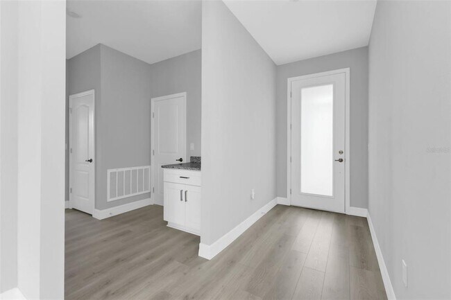 Building Photo - 17030 Espana Cir