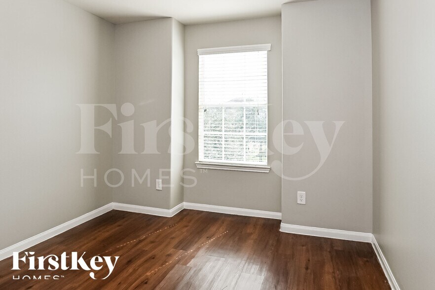 Building Photo - 15534 Kiplands Bend Dr