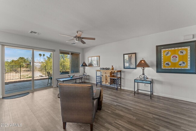 Building Photo - 18 W Monte Cristo Dr