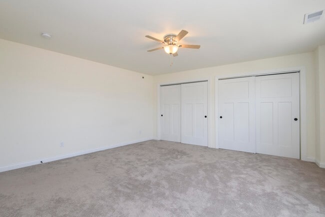 Building Photo - 208 Grand Ave