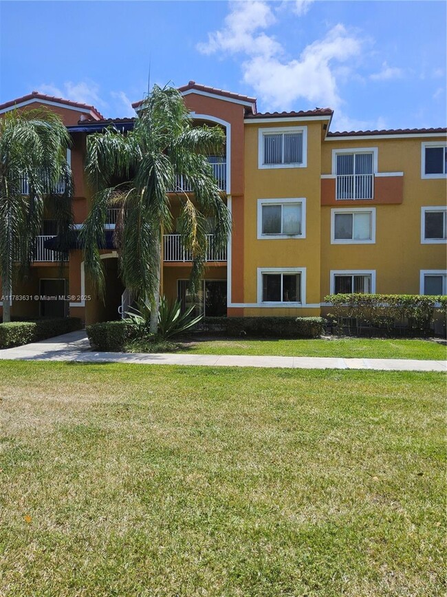 Building Photo - 20930 SW 87th Ave