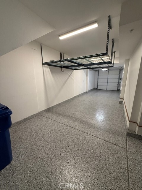 Building Photo - 964 N Divino Privado
