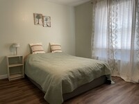 Building Photo - 1043 Gore Dr
