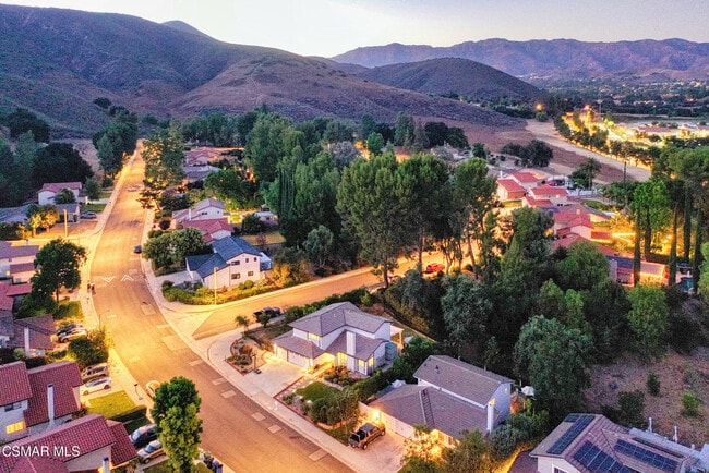 Building Photo - 6058 Hedgewall Dr