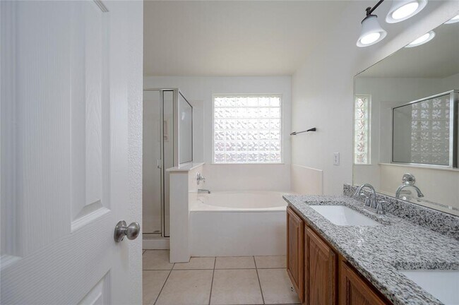 Building Photo - 603 Constellation Dr