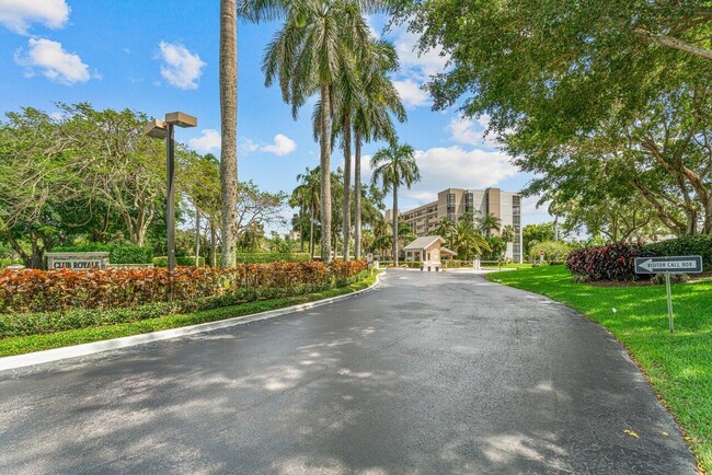 Building Photo - 6530 Boca Del Mar Dr