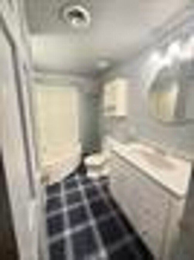 Building Photo - 372 Bluestem Trail