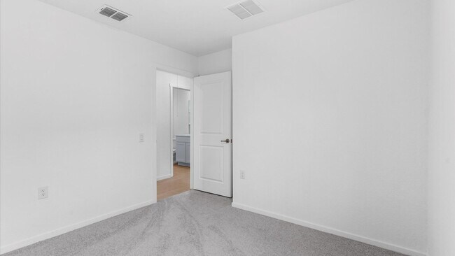 Building Photo - 10814 Lillia Br