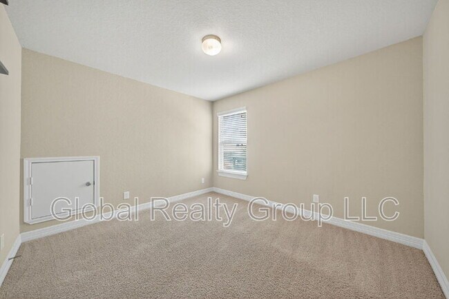 Building Photo - 3124 Half Moon Dr